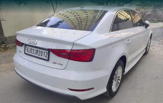 Audi A3 35 TDI PREMIUM + SUNROOF 2017