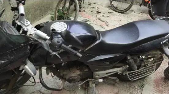 Bajaj Pulsar 150cc 2010