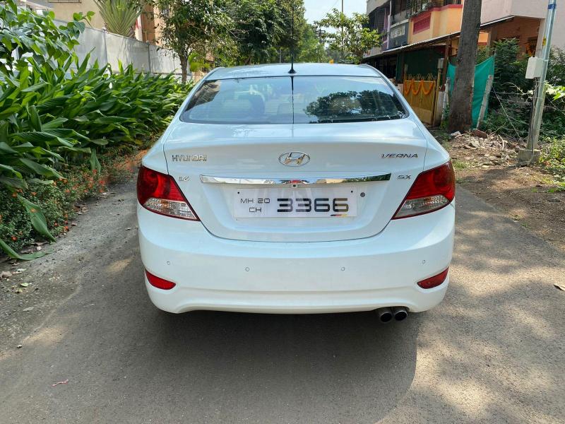 Hyundai Verna 1.6 CRDI SX 2012