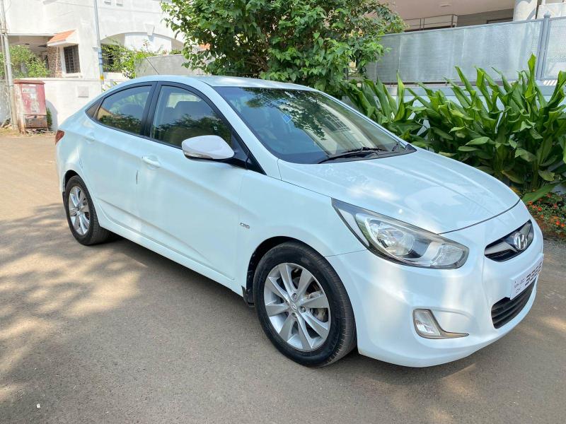 Hyundai Verna 1.6 CRDI SX 2012