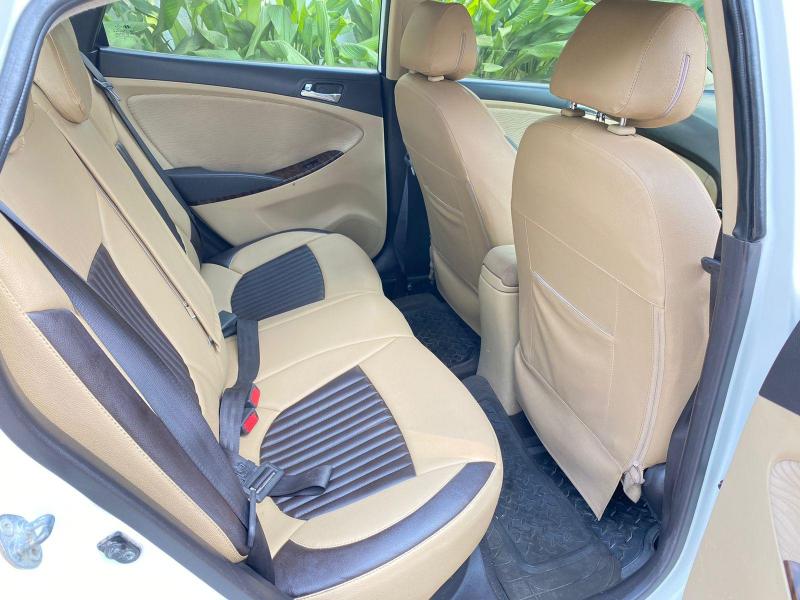 Hyundai Verna 1.6 CRDI SX 2012