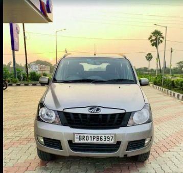 Mahindra Quanto C8 2013