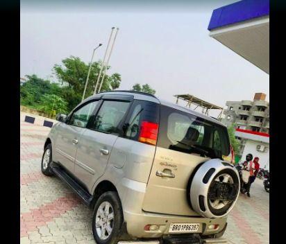 Mahindra Quanto C8 2013