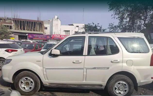 Tata Safari Storme EX 2017