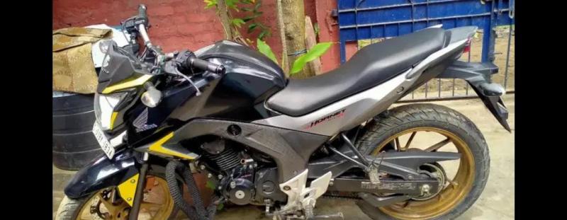 Honda CB Hornet 160R CBS 2016