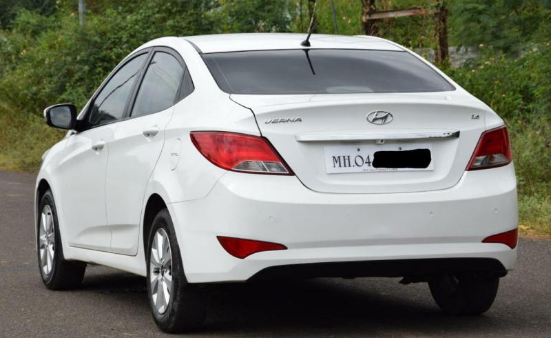 Hyundai Verna 1.6 VTVT S 2015