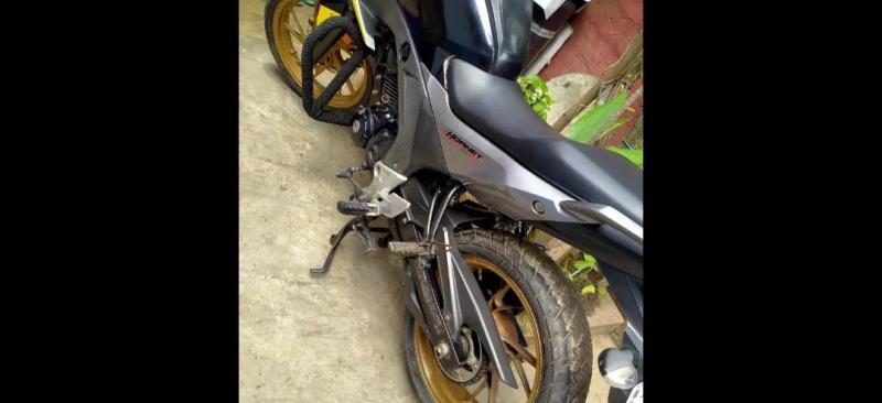 Honda CB Hornet 160R CBS 2016