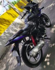 Bajaj Pulsar 220cc 2008