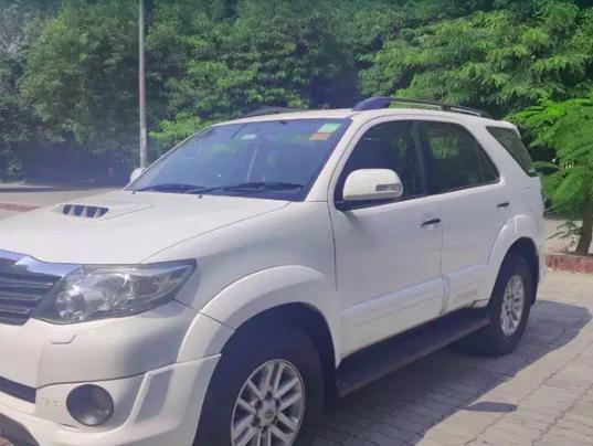 Toyota Fortuner 3.0 4X2 AT 2012