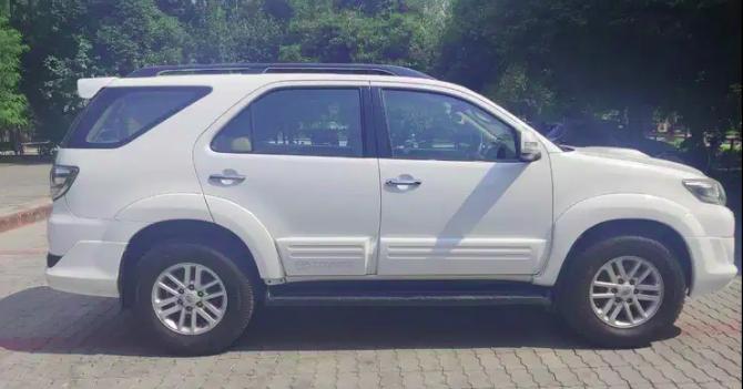 Toyota Fortuner 3.0 4X2 AT 2012