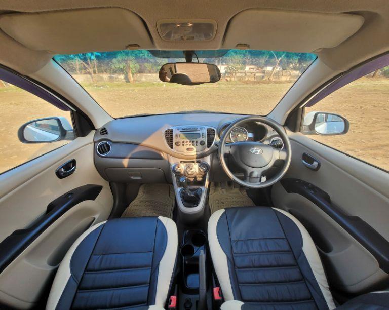 Hyundai i10 Sportz 1.2 2012