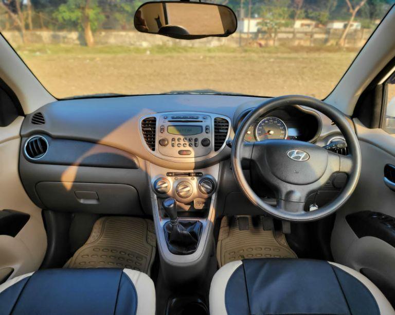 Hyundai i10 Sportz 1.2 2012