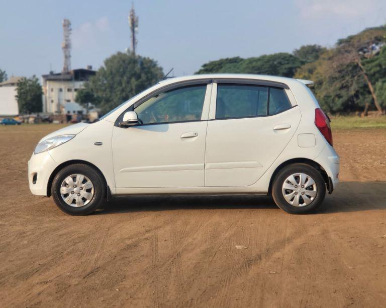 Hyundai i10 Sportz 1.2 2012