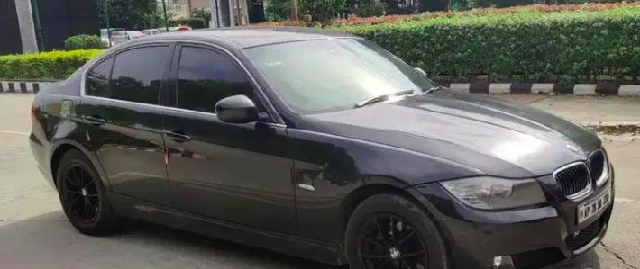 BMW 3 Series 330d 2011