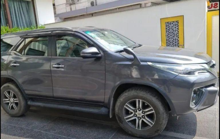 Toyota Fortuner 3.0 4x2 MT 2019