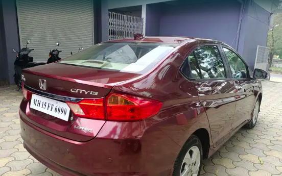 Honda City V i-DTEC 2016