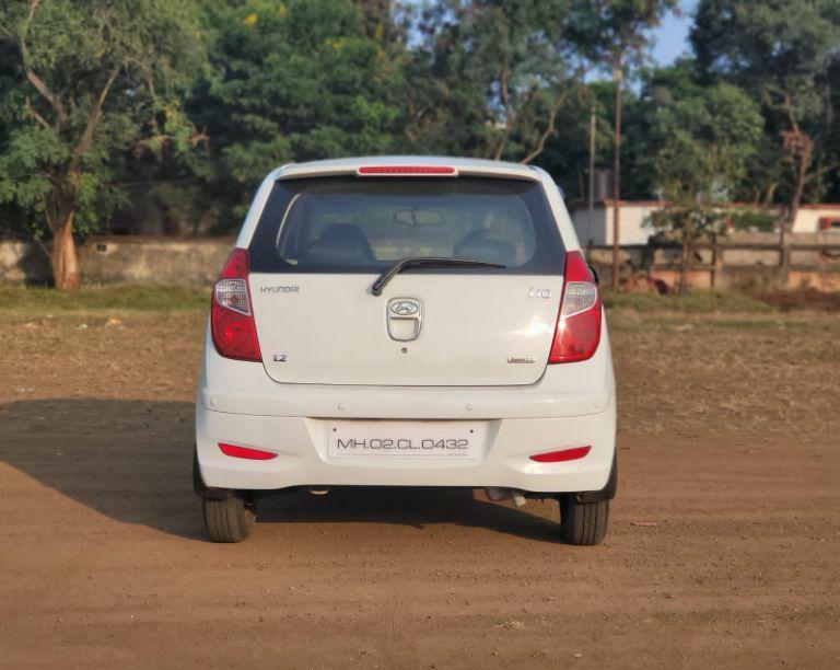 Hyundai i10 Sportz 1.2 2012