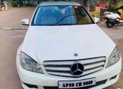 Mercedes-Benz C-Class 220 CDI AT 2011