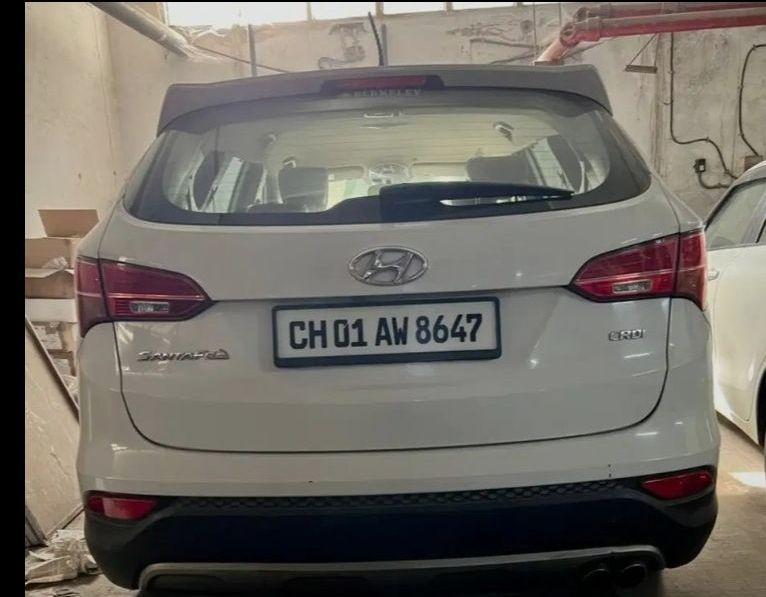 Hyundai Santa Fe 2 WD MT 2014