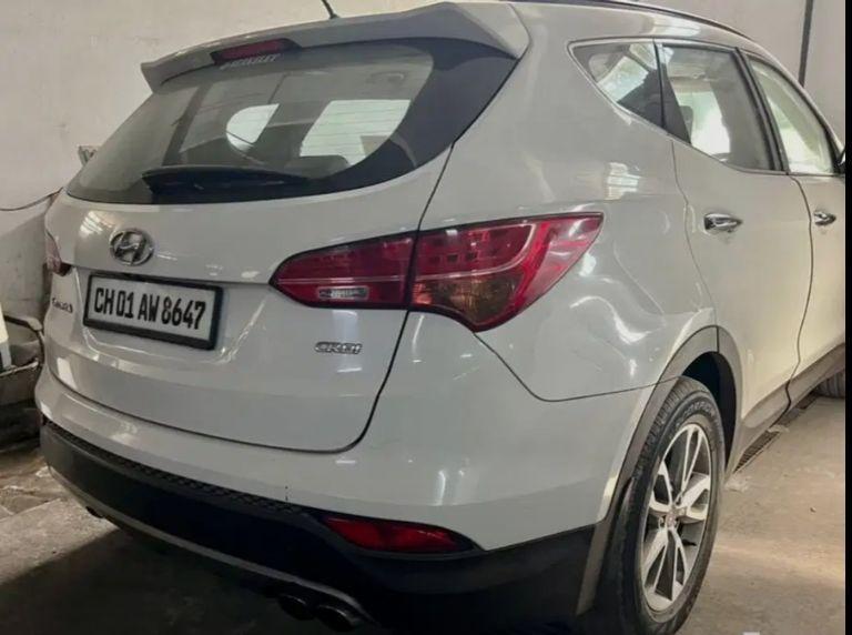 Hyundai Santa Fe 2 WD MT 2014