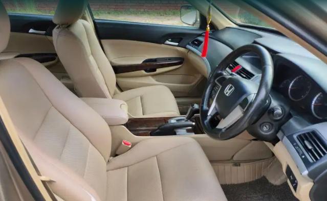 Honda Accord 2.4 AT 2009