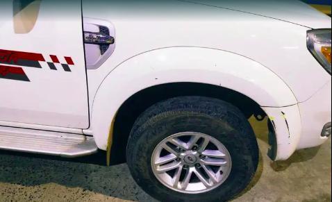 Ford Endeavour 2.5L 4x2 2012