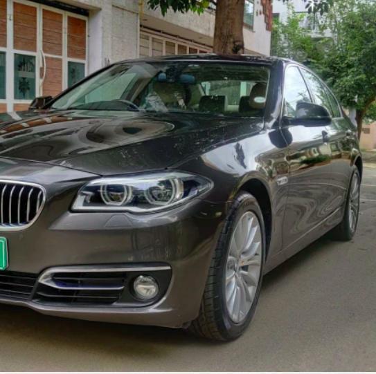 BMW 5 Series 520d Luxury Line 2016