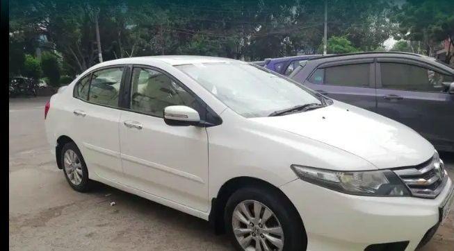 Honda City 1.5 V MT 2012