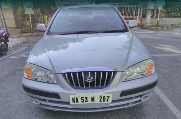 Hyundai Elantra GLS 2005
