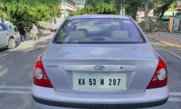 Hyundai Elantra GLS 2005