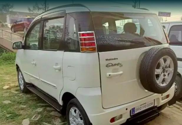 Mahindra Quanto C8 2013