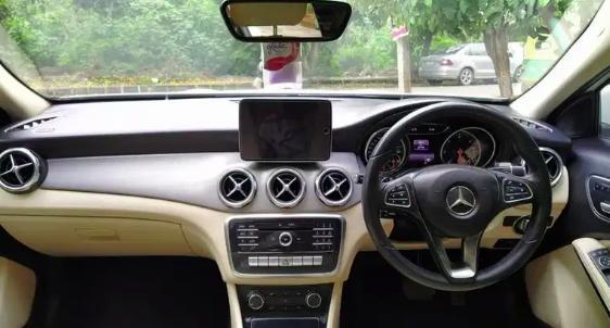 Mercedes-Benz GLA 220 d 4MATIC 2018