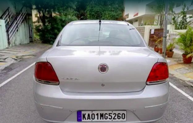 Fiat Linea Emotion Multijet 1.3 2011