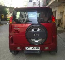 Mahindra Quanto C8 2013