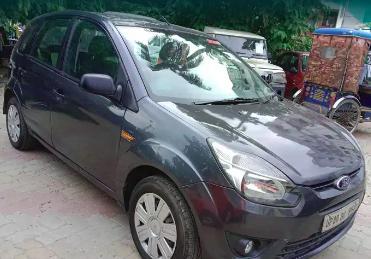 Ford Figo 1.2P TITANIUM MT 2010