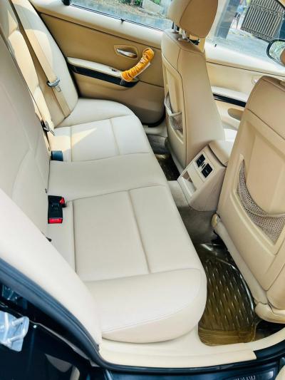 BMW 3 Series 320d 2011