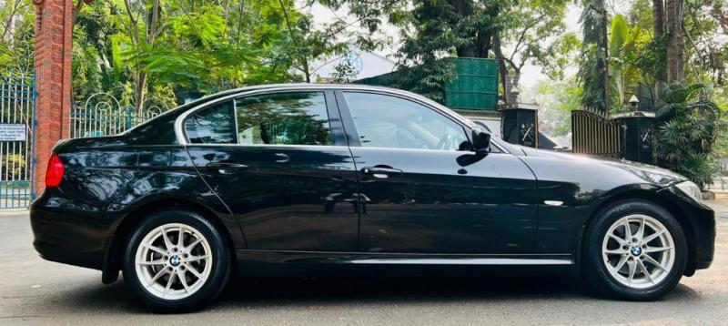 BMW 3 Series 320d 2011