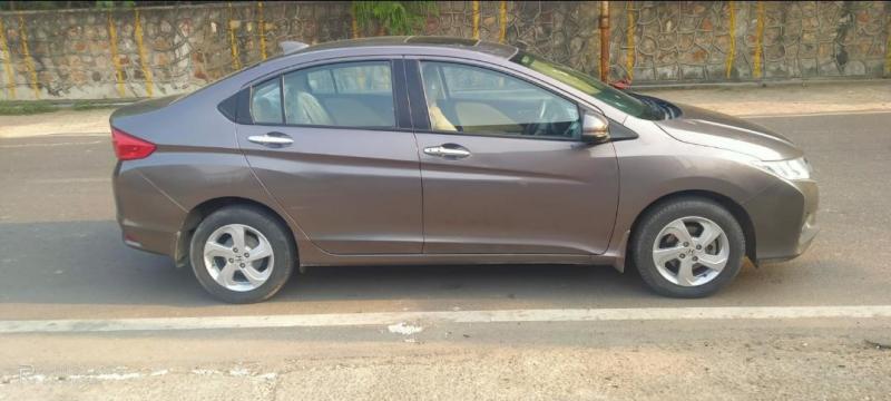 Honda City VX (O) MT 2016