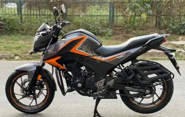 Honda CB Hornet 160R CBS 2018