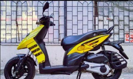 Aprilia SR125 Storm 2019