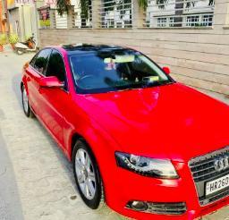 Audi A4 2.0 TDI premium 2010