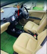 Honda Mobilio V i-DTEC 2014