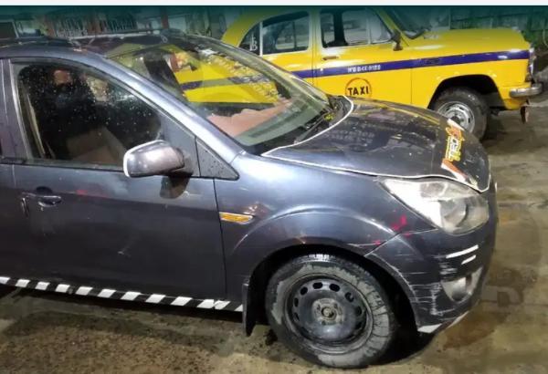 Ford Figo 1.2P TITANIUM MT 2010