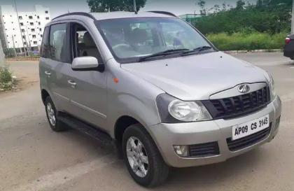 Mahindra Quanto C8 2013