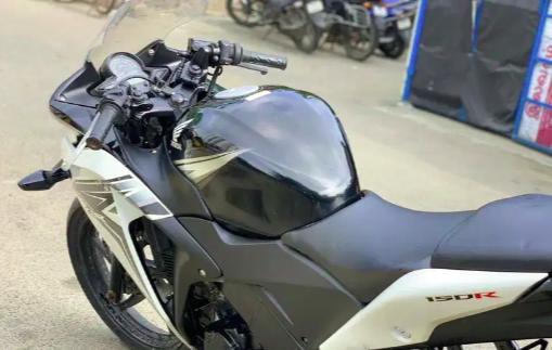 Honda CBR 150R 150cc 2014
