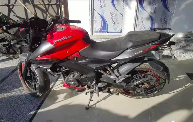 Bajaj Pulsar NS200 2018