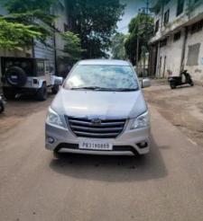 Toyota Innova 2.5 GX 8 STR BS IV 2014