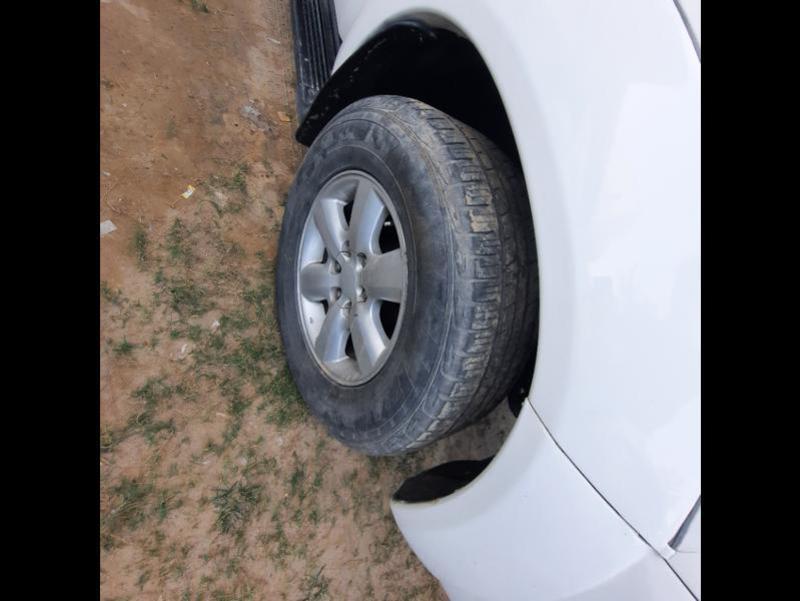 Toyota Fortuner 3.0 4X4 MT 2011