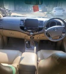 Toyota Fortuner 3.0 4X4 MT 2011