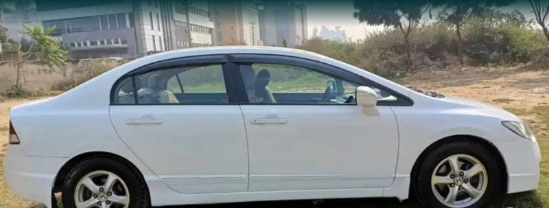 Honda Civic 1.8 V AT 2010